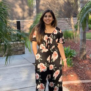 Meet your Posher, Mina